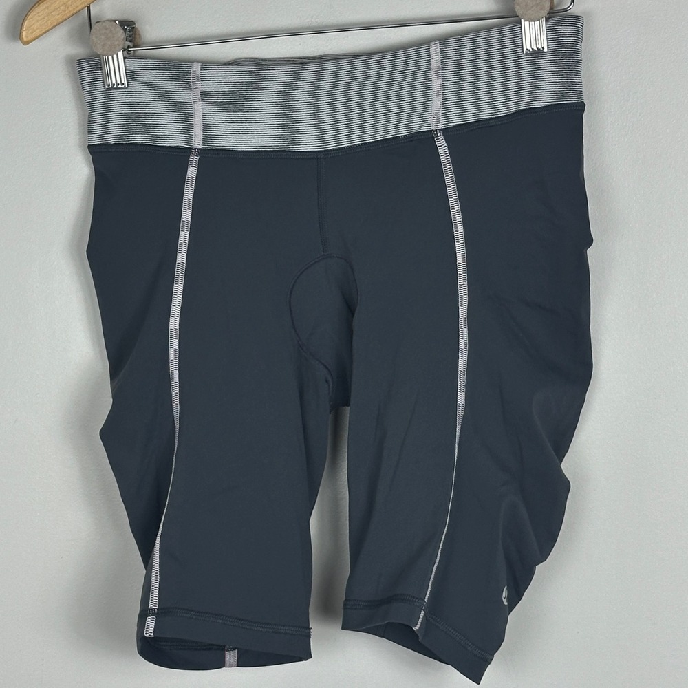 Lululemon Padded Cycling‎ Shorts Grey Womens Sz 6 Drawstring Athletic Reflective